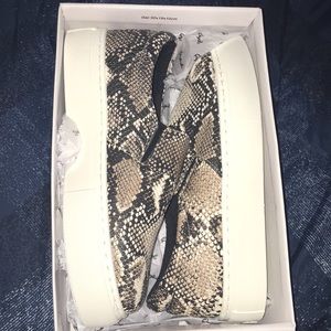 Brand new casual shoes